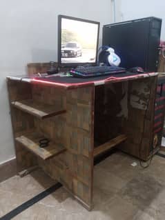 Complete gaming setup for sale. Gaming pc, Keyboard, mouse, rgb PAD