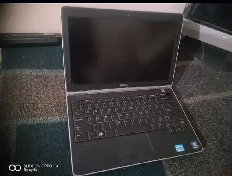 dell Latitude 2nd gen 0