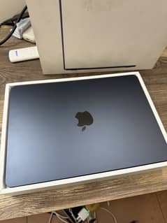 MacBook Air M4 Just Box Open