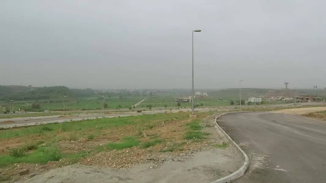 WoW OFFER!!! BUDGETED PLOT, ON TOP HEIGHT With COMMANDING VIEWS 6