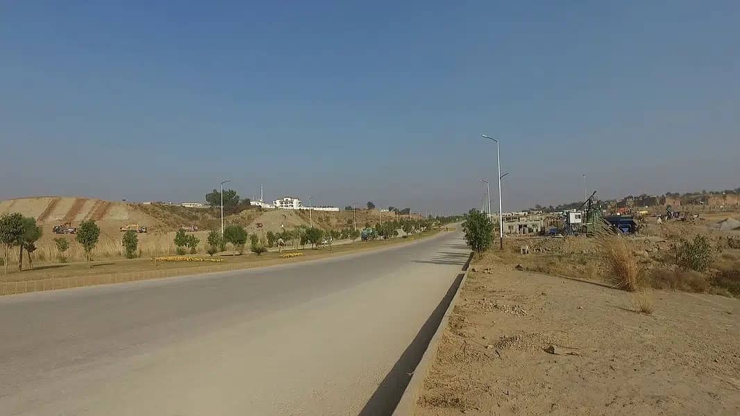 WoW OFFER!!! BUDGETED PLOT, ON TOP HEIGHT With COMMANDING VIEWS 7