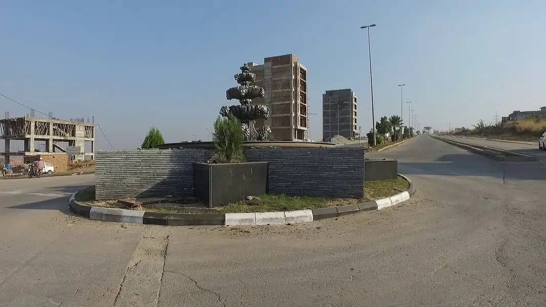 WoW OFFER!!! BUDGETED PLOT, ON TOP HEIGHT With COMMANDING VIEWS 9