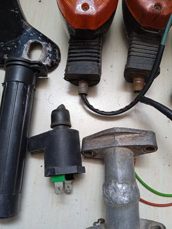 125 And 70 Bike Parts Genuine Parts 14