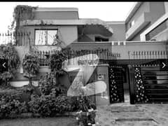 P I A 15 Marla Owner Build Beautiful Solid House For Sale