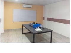 Area 1500 Square Feet Office Available For Rent Real Pictures In Main Boulevard Road Gulberg 3 Lahore