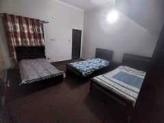Girls Hostel/Well Furnished rooms Availabe/all facilities/Soan Garden