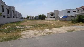 1 Kanal Plot For Sale In DHA Phase 7 In Reasonable Price
