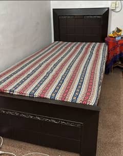 2 single beds