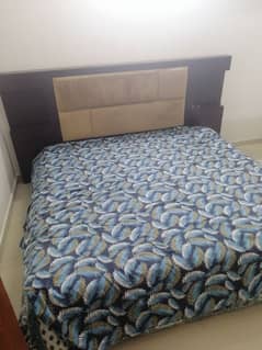 king size best quality bed for sale, price negotiable
