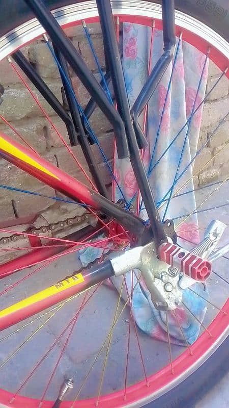 phoenix cycle 1 month use price 20000 condition all good 2