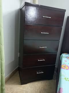 center table,chester, decor rack