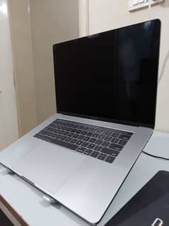 Macbook Pro 16-inch 2017