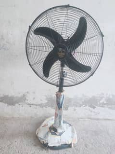 Solar Stand Fan Urgent Sale New Condition No Repair