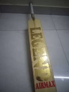 TAPE BALL BAT HN USED LIKE NEW HN