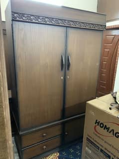king size bed with new style foam mattres+dressingsidetable almari