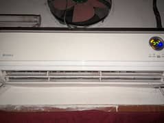 no inverter 1 ton gree ac