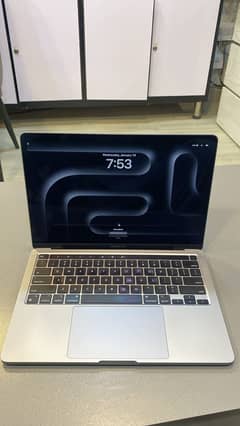 Macbook pro 2020 M1 chip 13inches 8gb/512ssd