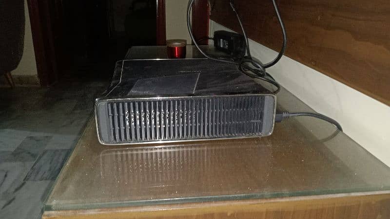 Xbox 360 Jailbreak two original controller 26 games with box 6