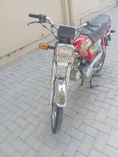 Honda CD-70 Neat and Clean