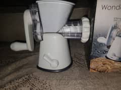 Meat n vegetable grinder
