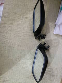 Suzuki Alto 1000cc side mirrors.
