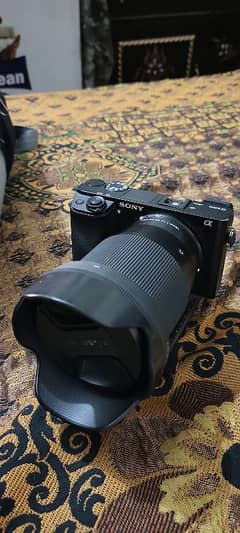 sony a 6300 camra with 3 Bettrys chargar