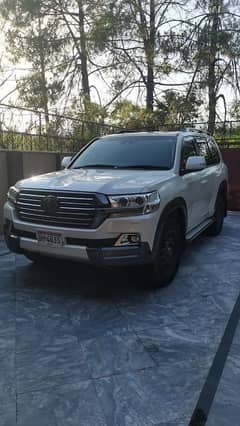 Toyota Land Cruiser V8 2018