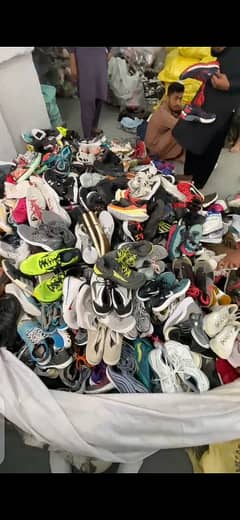 premium quality men shoes STOCK 40pcs