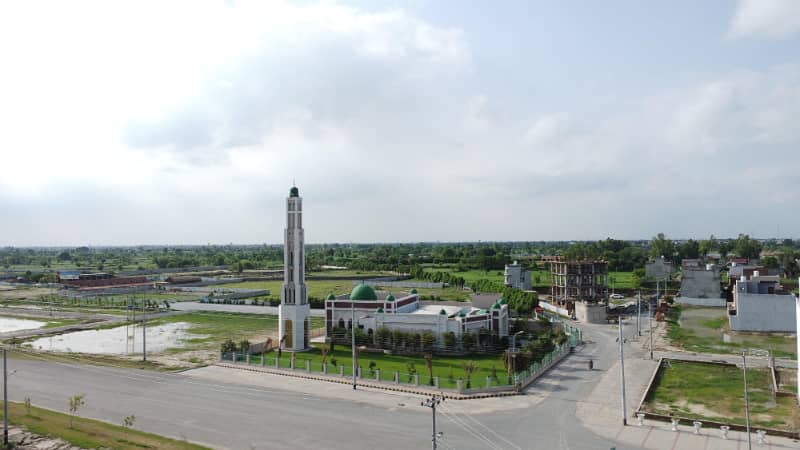 5 Marla Cornor Plot Available For Sale In A1 Block 4