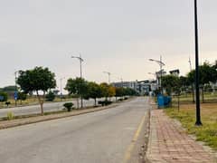 Plot For Sale Sector J 8 Marla Street 11 Possession Utility Paid Heighted Location Bahria Enclave Islamabad