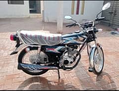 Honda CG 125 2025 New condition bike number ni laga huwa. . Haveli lakha