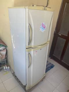 home use refrigerator urgent sale