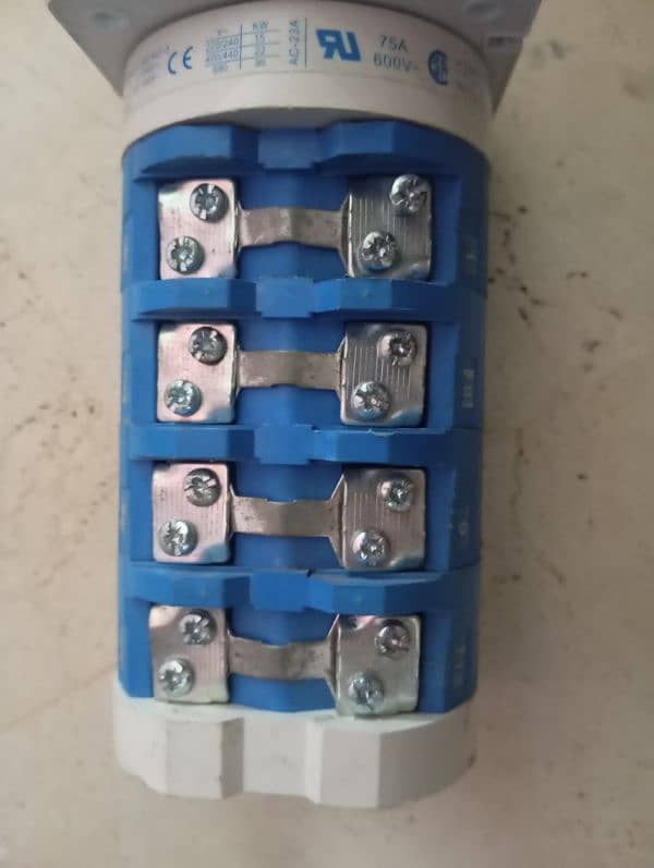3 Phase Switch Over / Change Over for Generators / UPS / Inverter 4