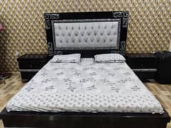Bed Set with Double-Mirror Dressing Table and 2 Nightstands