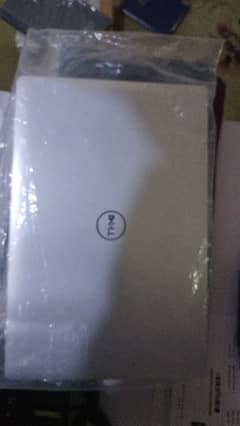Dell XPS 15 serial 9575