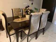 For Sale: Elegant 6-Seater Dining Table Set – Like New!