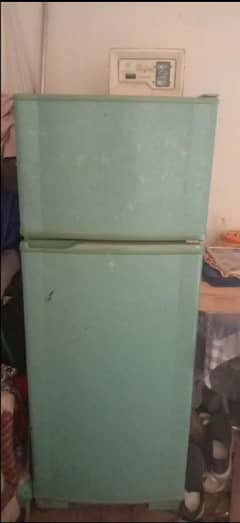 Pel medium sized Fridge with stablizer in running condition