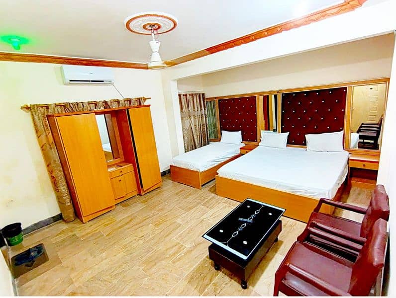 Guest House Couple 7