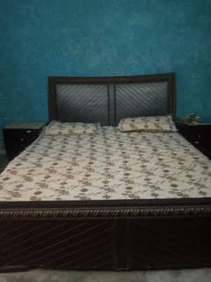queen size bed