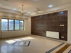 500 Sq Yds 3 Bed Upper Portion For Commercial Use Also