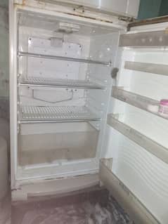 Dawlance ka Large size Fridge in very Responsible prize.