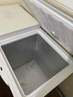 Freezer New condition for sale urgent