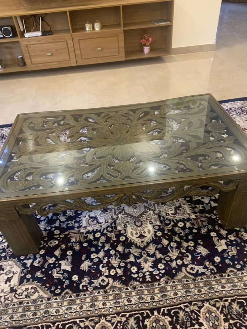 centre table with two side tables 7