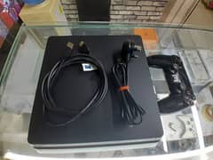 ps4 slim 500GB 1 original controller