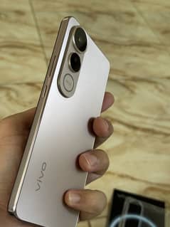 Vivo v50 5g Lite 12/256gb desert colour