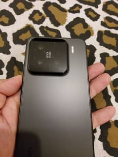 Xiaomi 15 - Black - 12/512GB - Official PTA Approved