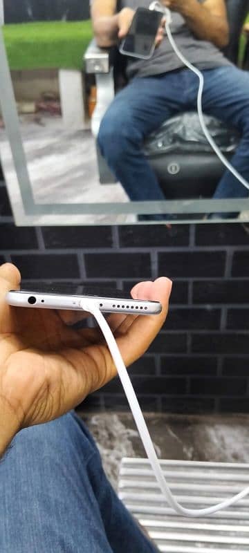 iphone 6 Plus 64gb non PTA exchange possible with android 7