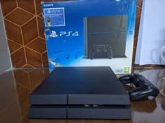 ps4 fat 500gb with box and a lot of games