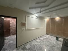 450 sqft ground floor flat for rent in johar town phase 2