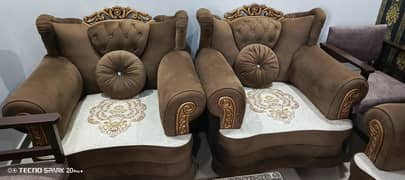 new 5 seater sofa with 2 side table and one main table